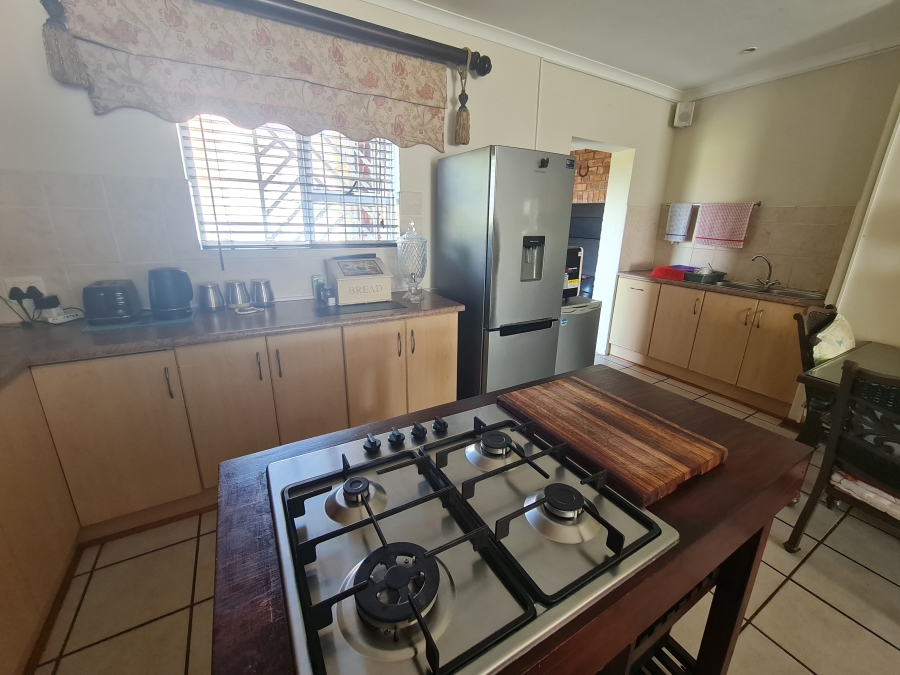 3 Bedroom Property for Sale in Jeffreys Bay Central Eastern Cape